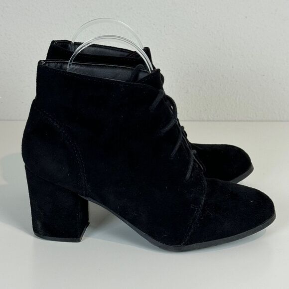Madden Girl Torch Ankle Microsuede Black Block Heel Booties 7 - Picture 1 of 9